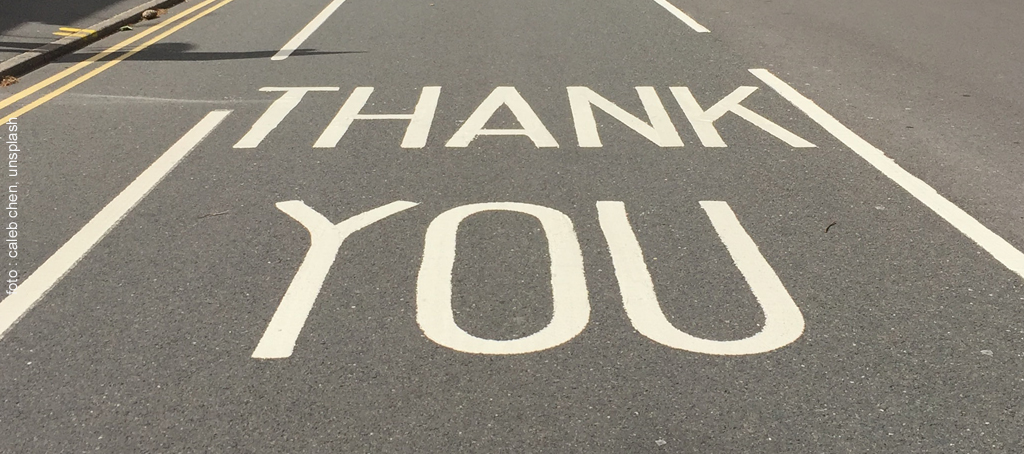 La Diferencia entre THANK, THANKS & THANK YOU en Inglés